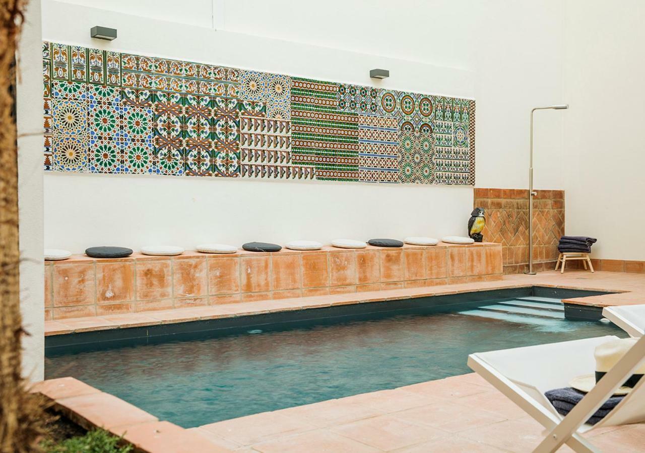 Santa Paula Pool & Luxury Apartment Seville Exterior photo